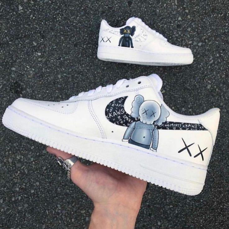 کتونی نایک ایرفورس کاستوم kaws