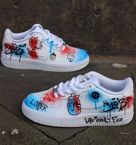 کتونی نایک ایرفورس کاستوم طرح گرافیتی